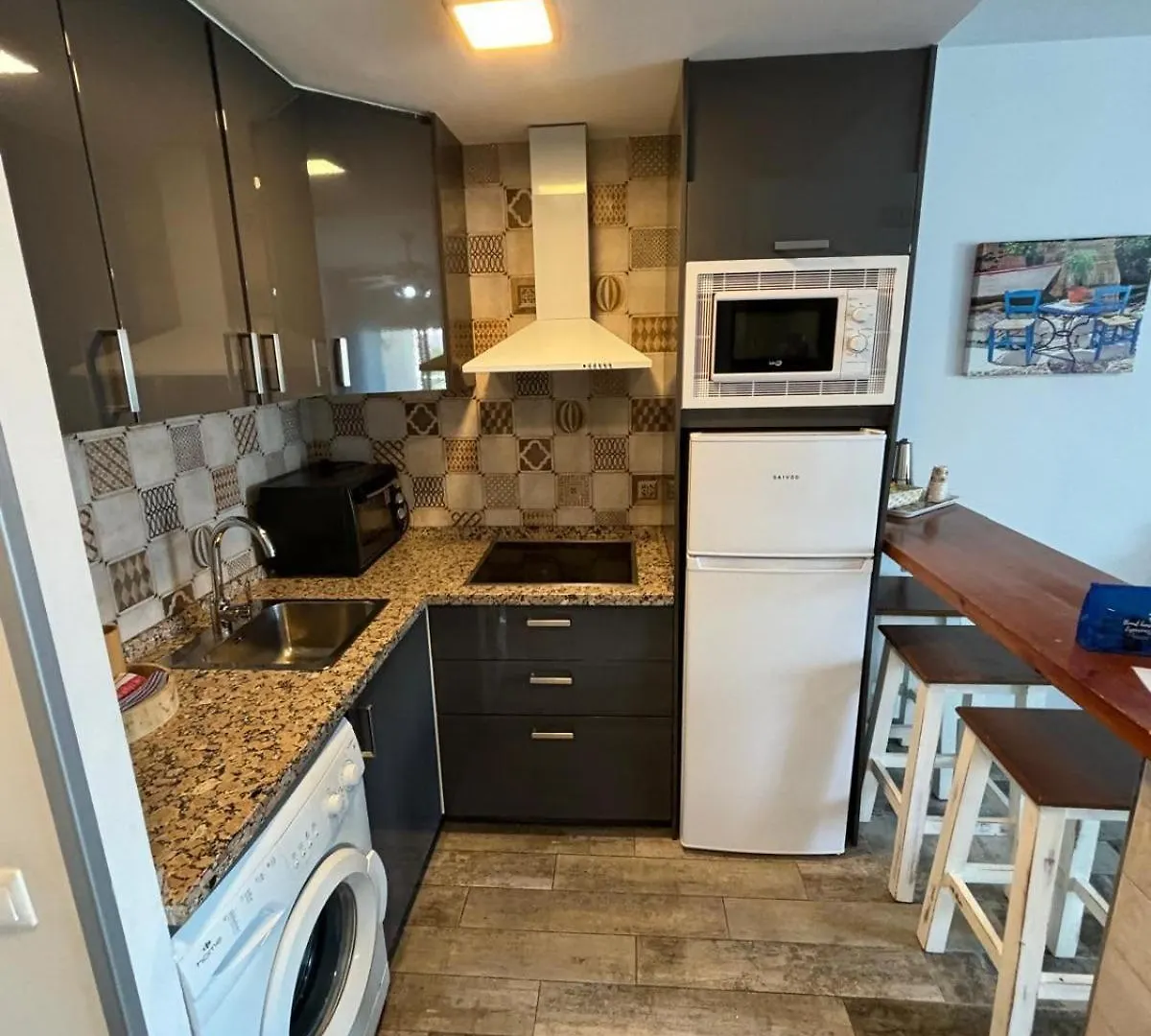 בנאלמדנה Benal Beach 907